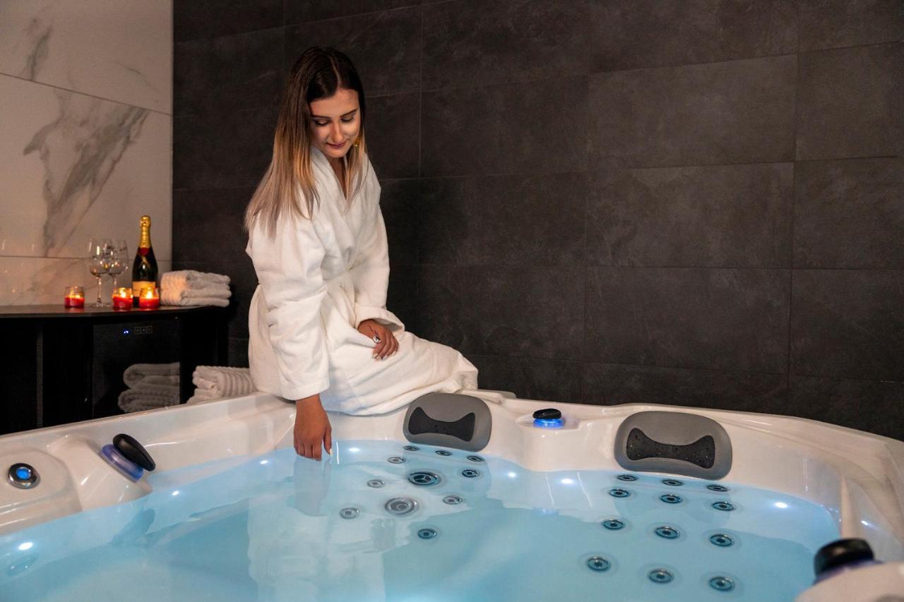 B&B La Siesta Markovci Kültér fotó